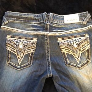 Vigoss women’s embellished jeans new w/o tag 11/12